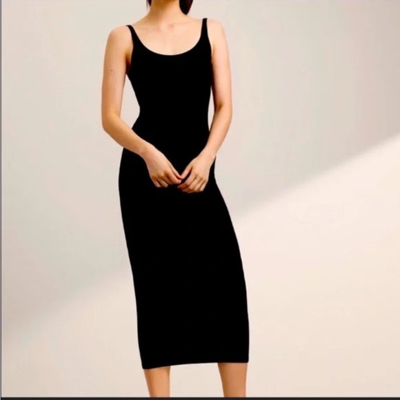 Babaton Black Jersey Midi Dress - Picture 1 of 6